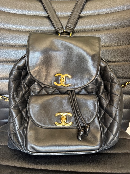 CHANEL Handbags - Chanel Vintage 90s Black Lambskin Quilted CC Chain Backpack
